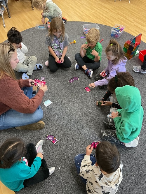 Our JKK program at RisingOaks Early Learning | St. Patrick recently has been interested in card games. This interest has been further supported through one of our educators bringing in a game of Uno Flip! 